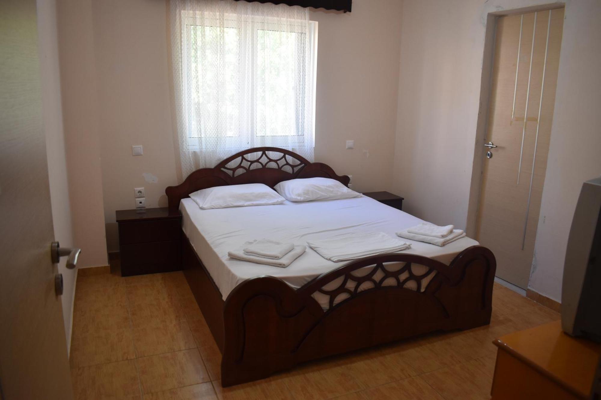 Anastasias Apartments Sarandë Exterior foto
