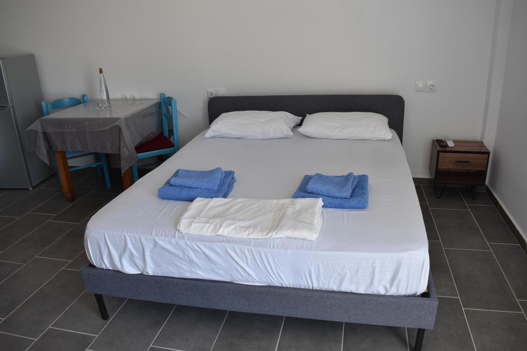 Anastasias Apartments Sarandë Exterior foto